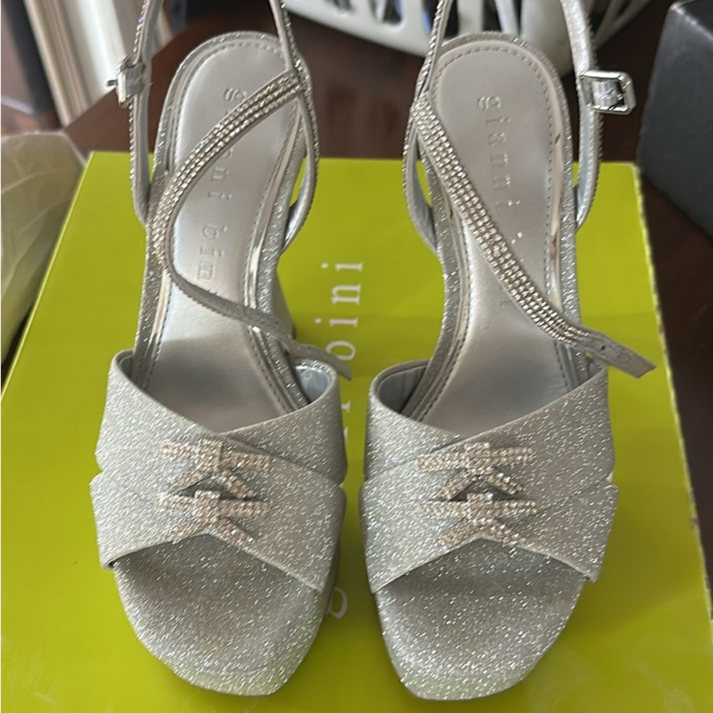 Gianni Bini Glittery Silver Platform Heels